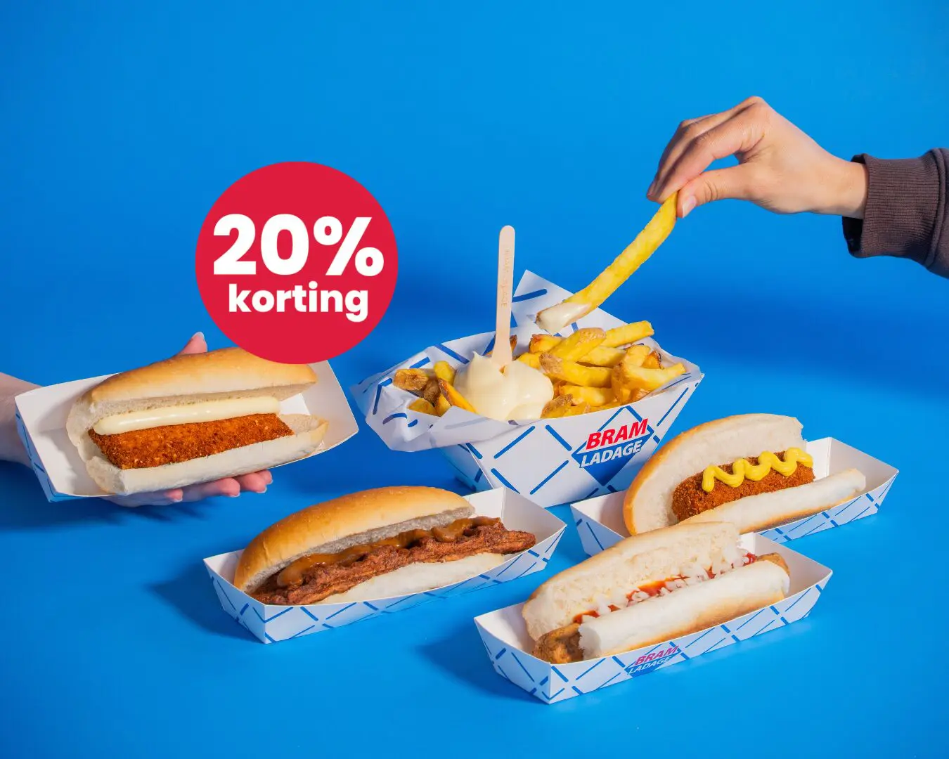 diverse broodjes met snacks